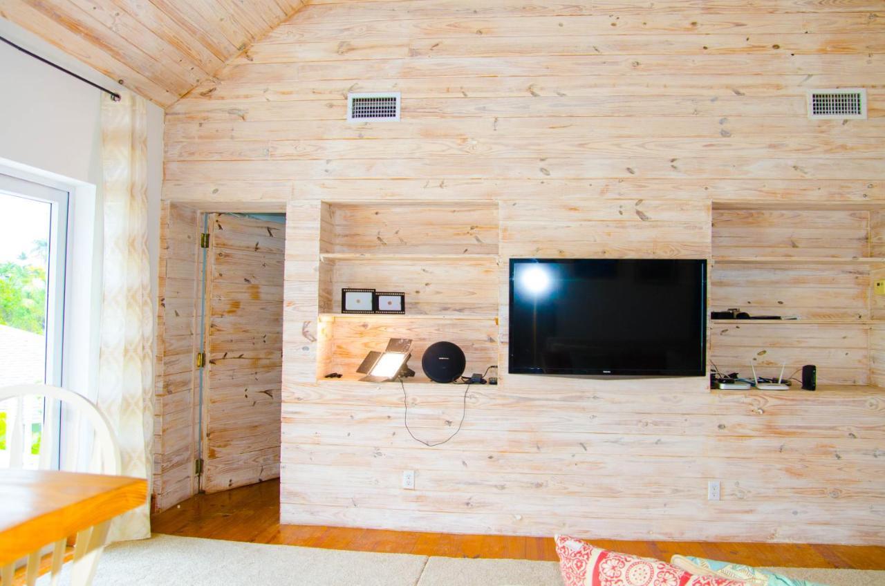 Ocean View Cottage - At Orange Hill Нассау Экстерьер фото